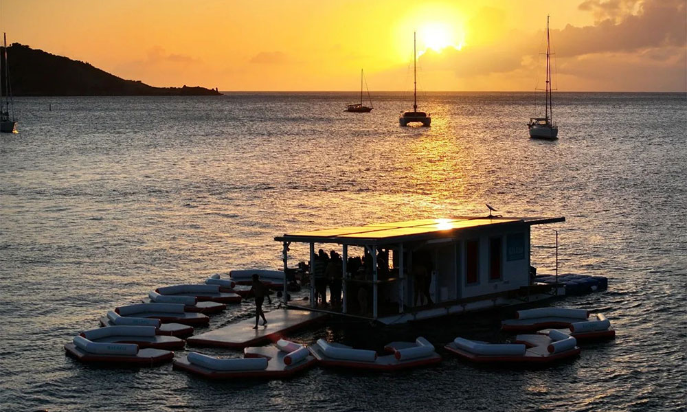 Balaou Floating Restaurant - Saint-Martin