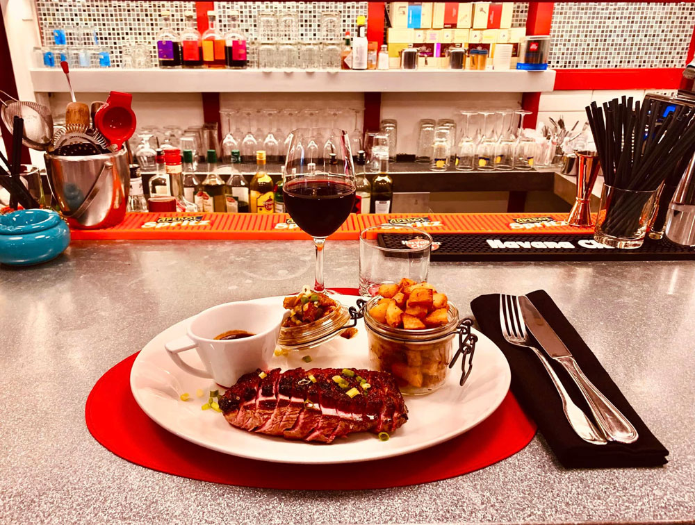 Le Bistro NU - Saint-Martin - SXMMAP